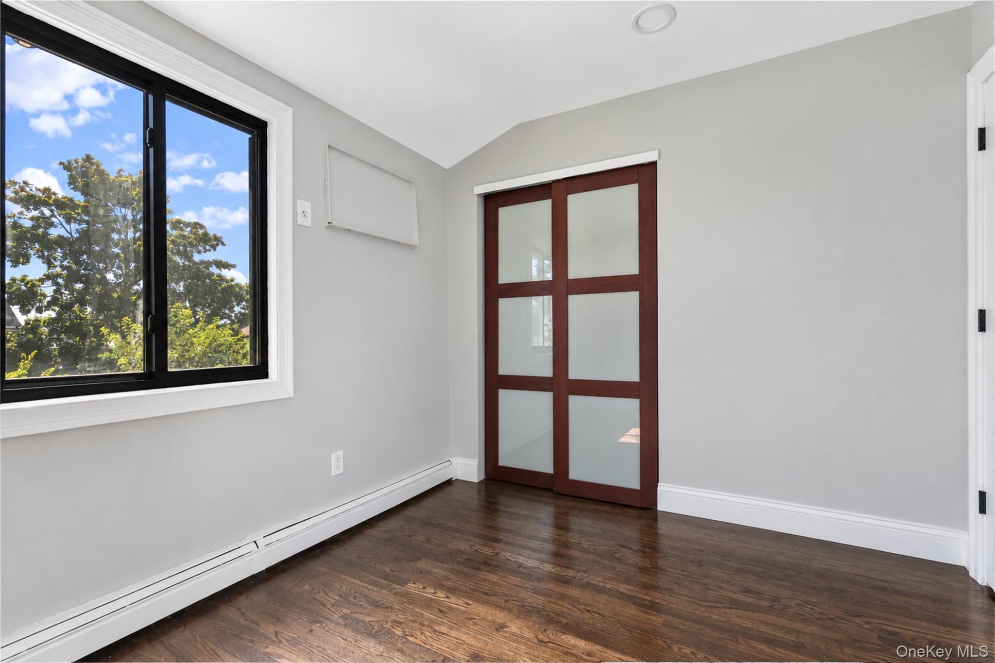 Single Family 133rd Avenue  Queens, NY 11413, MLS-1049701-17