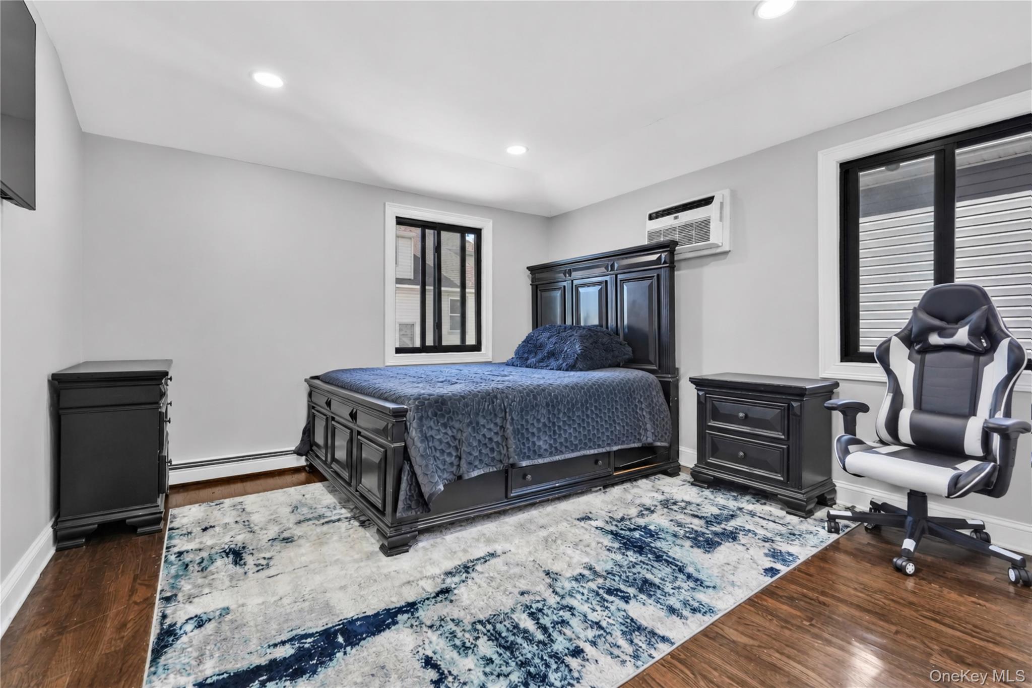 Single Family 133rd Avenue  Queens, NY 11413, MLS-1049701-21