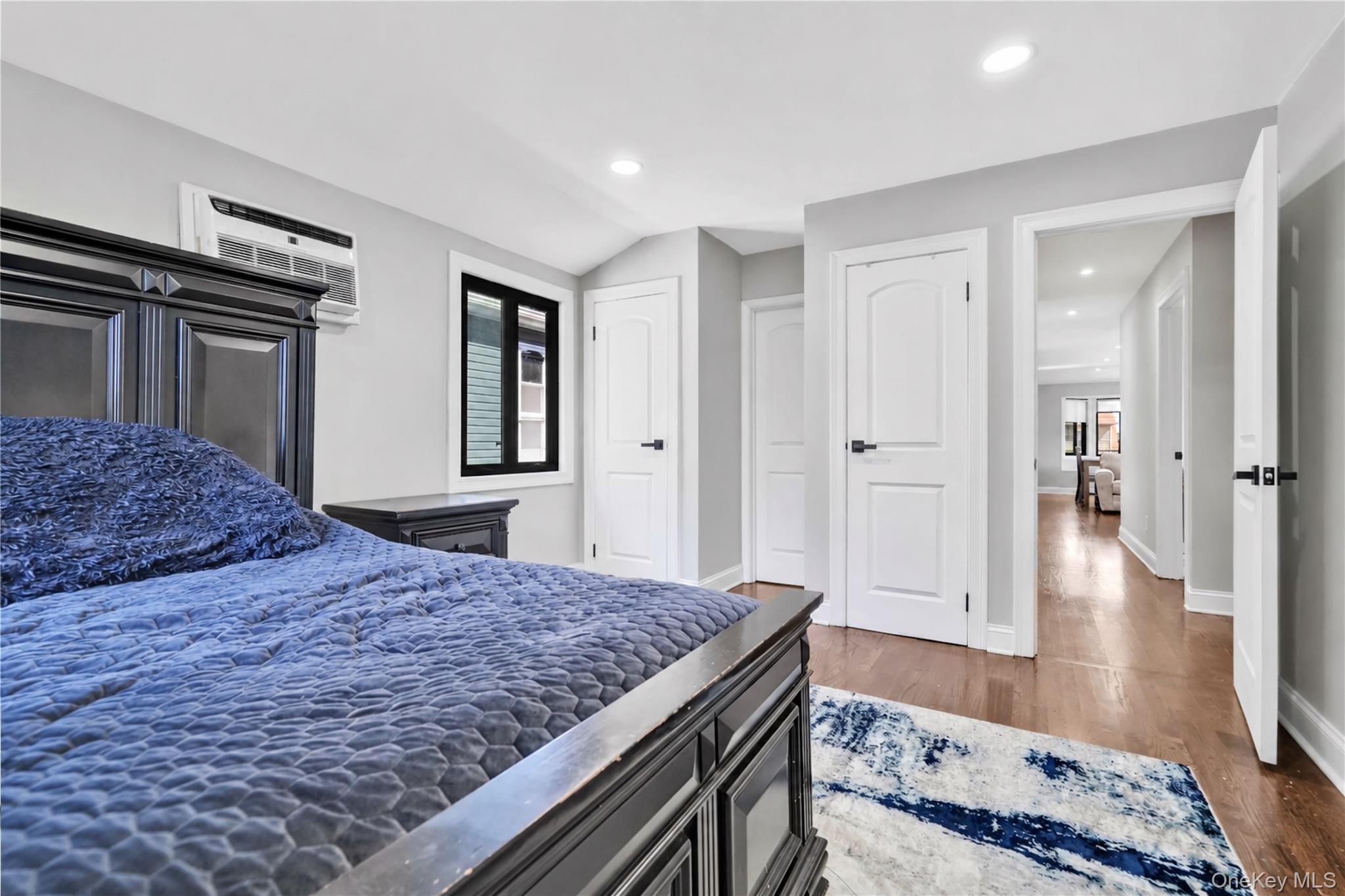 Single Family 133rd Avenue  Queens, NY 11413, MLS-1049701-22