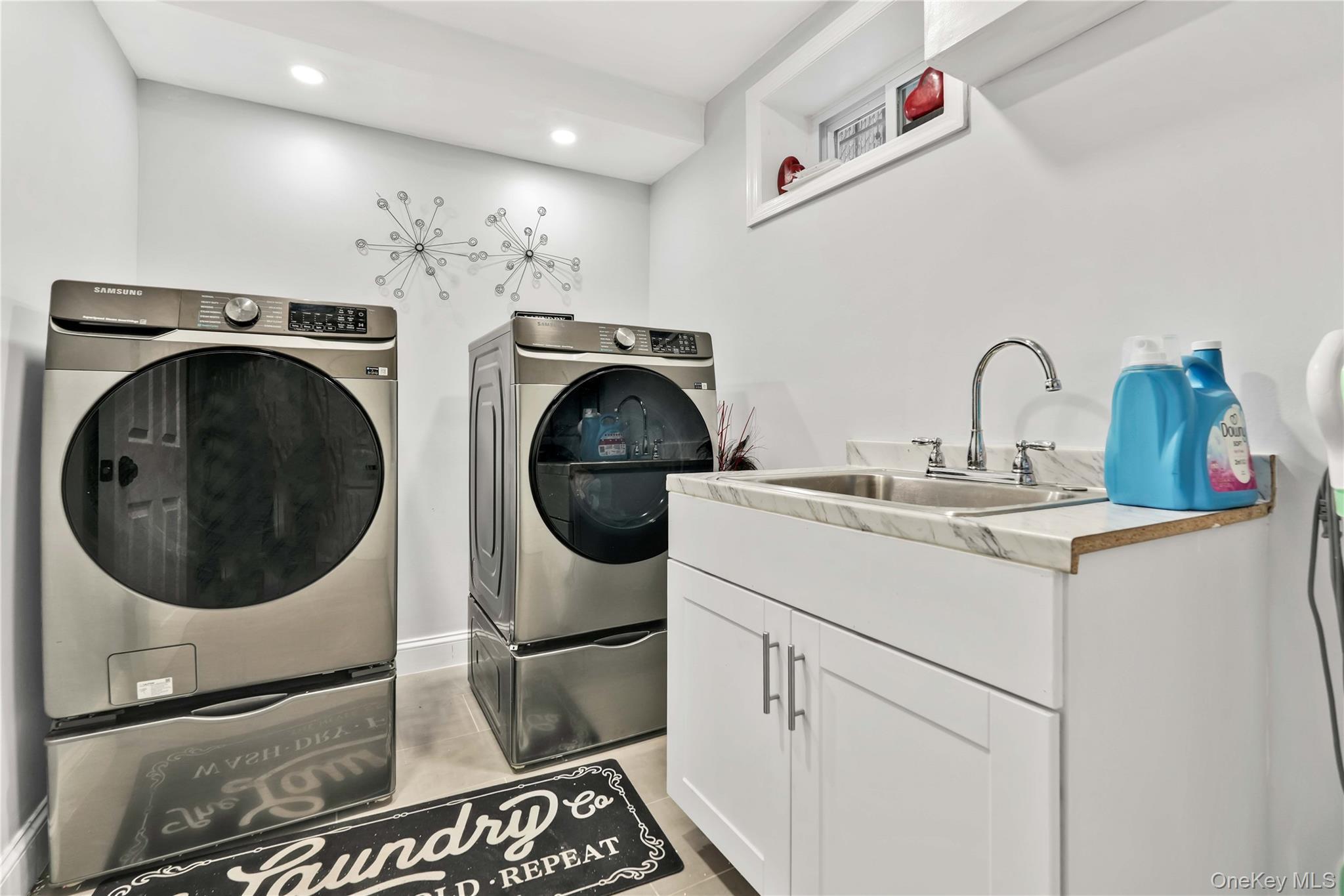 Single Family 133rd Avenue  Queens, NY 11413, MLS-1049701-33