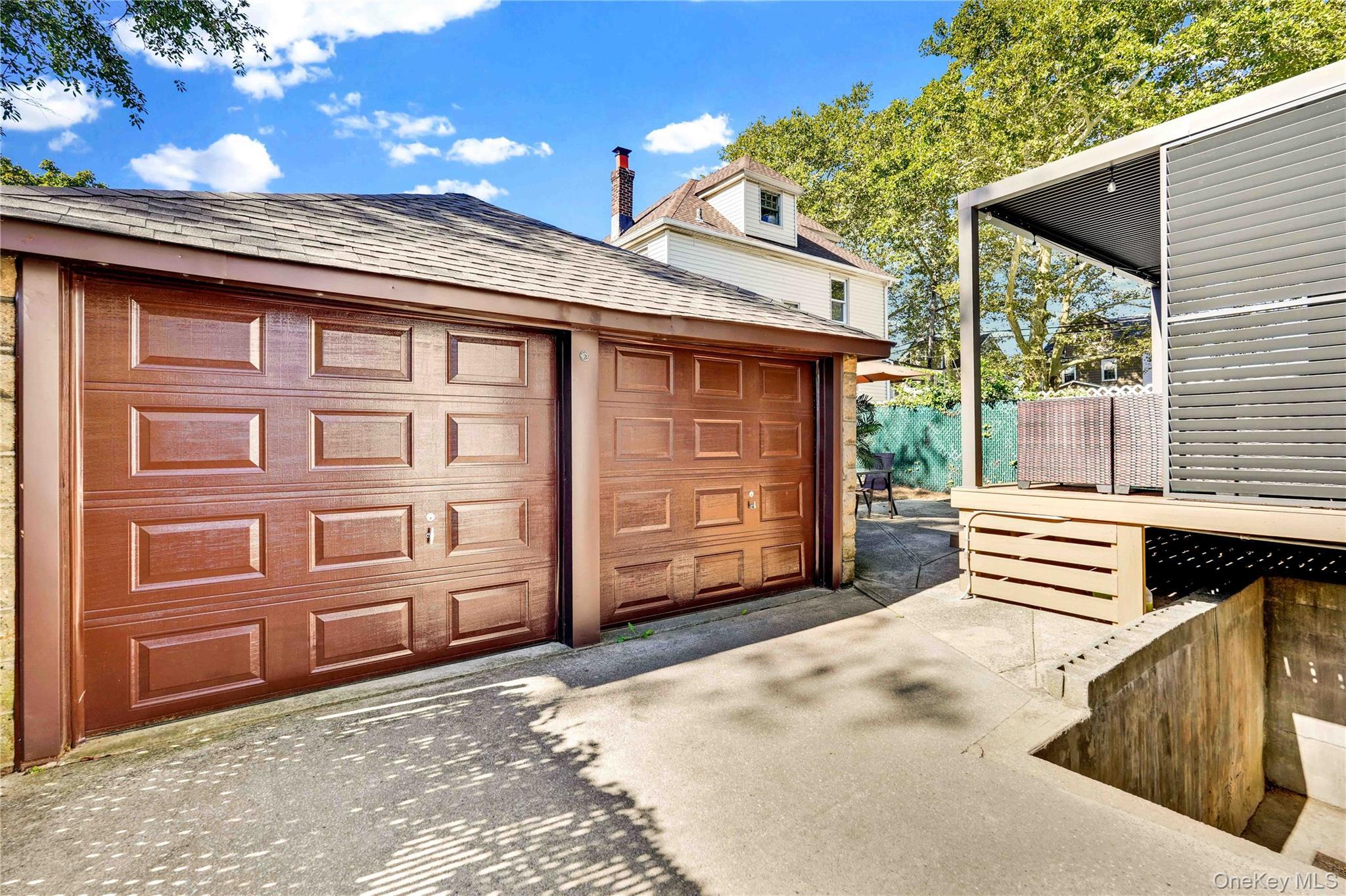Single Family 133rd Avenue  Queens, NY 11413, MLS-1049701-37