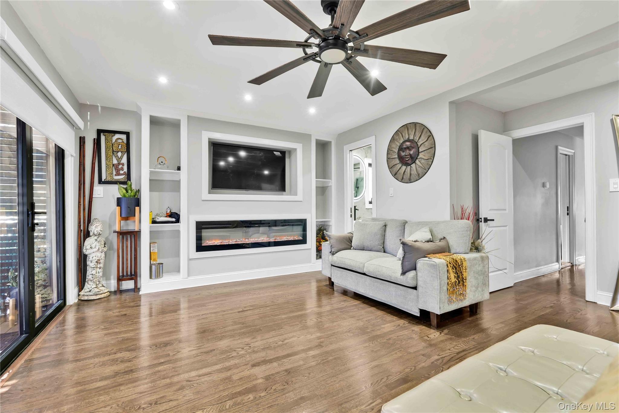 Single Family 133rd Avenue  Queens, NY 11413, MLS-1049701-5