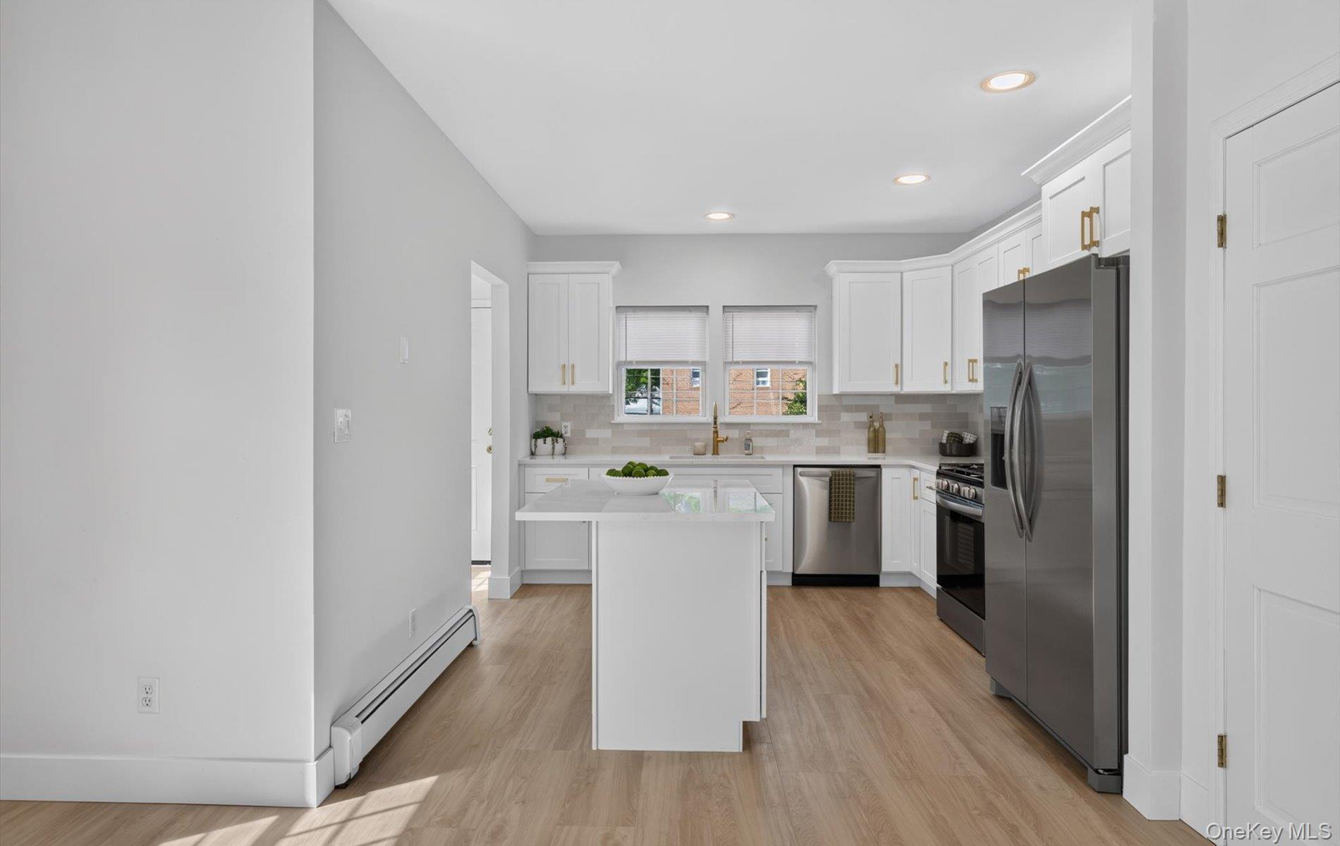 Single Family 257th Street  Queens, NY 11001, MLS-1049705-14