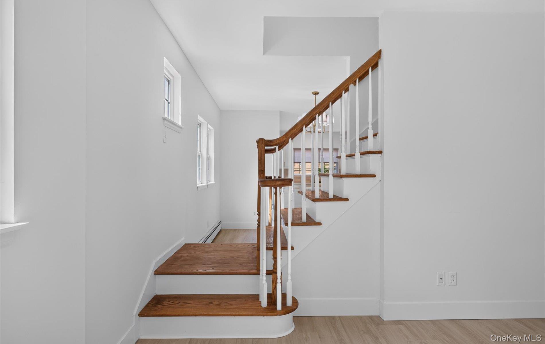 Single Family 257th Street  Queens, NY 11001, MLS-1049705-22
