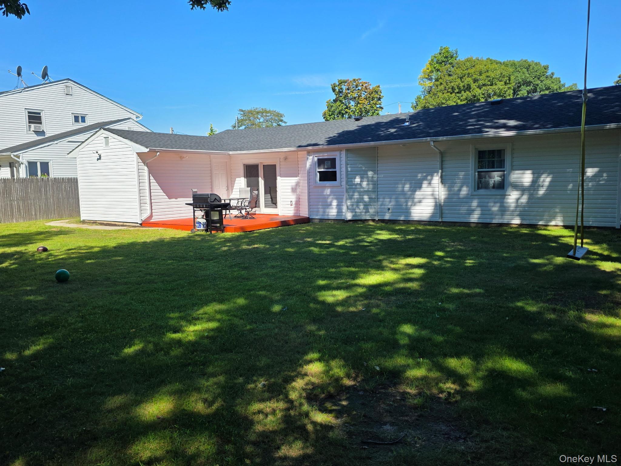 Single Family Appel Drive E Suffolk County, NY 11967, MLS-1049711-21