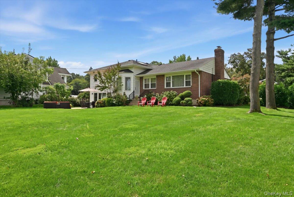Single Family Maplewood Lane Nassau County, NY 11576, MLS-1049716-28