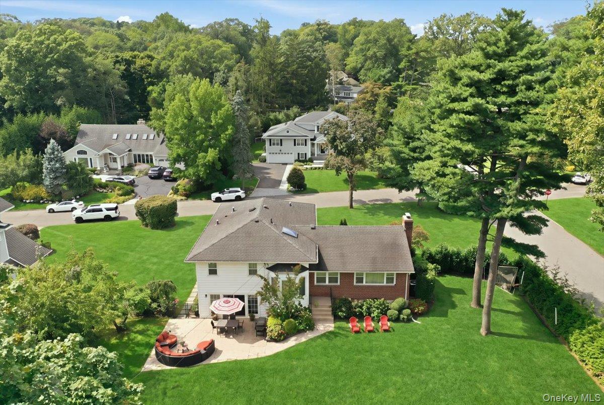 Single Family Maplewood Lane Nassau County, NY 11576, MLS-1049716-31