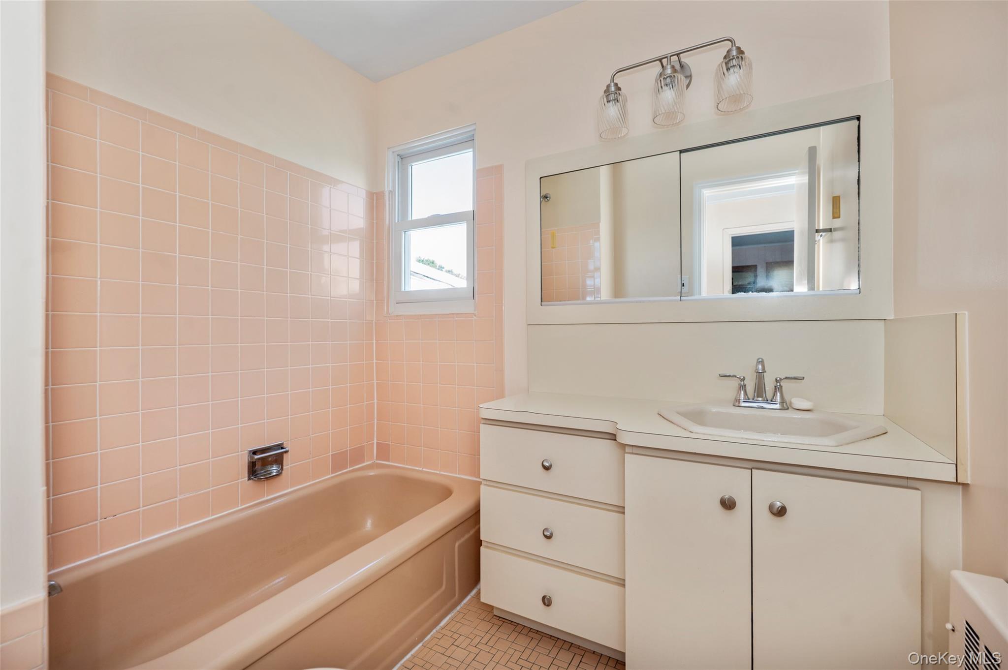 Single Family W Waukena Avenue  Nassau County, NY 11572, MLS-1049735-16