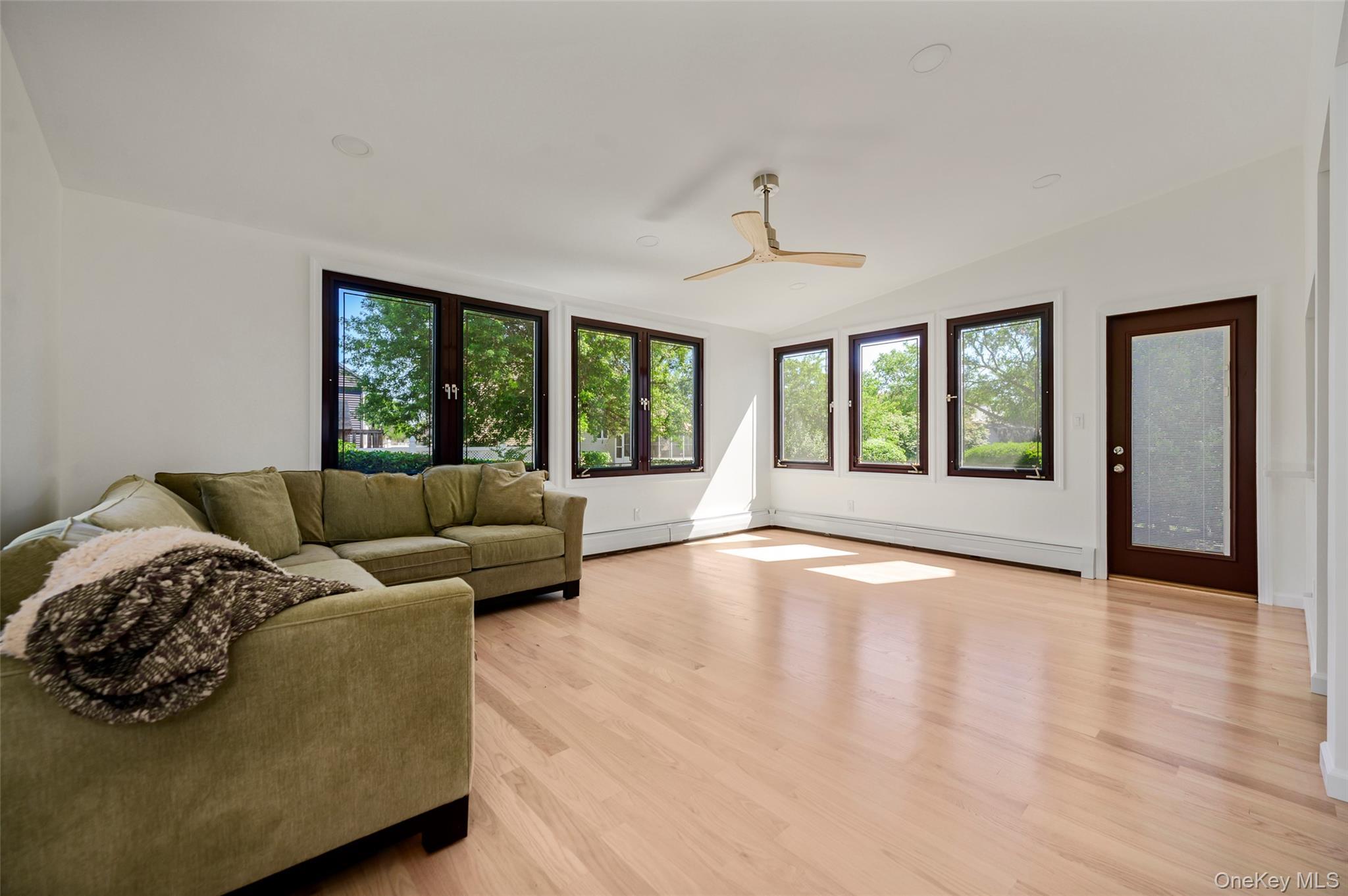 Single Family W Waukena Avenue  Nassau County, NY 11572, MLS-1049735-5