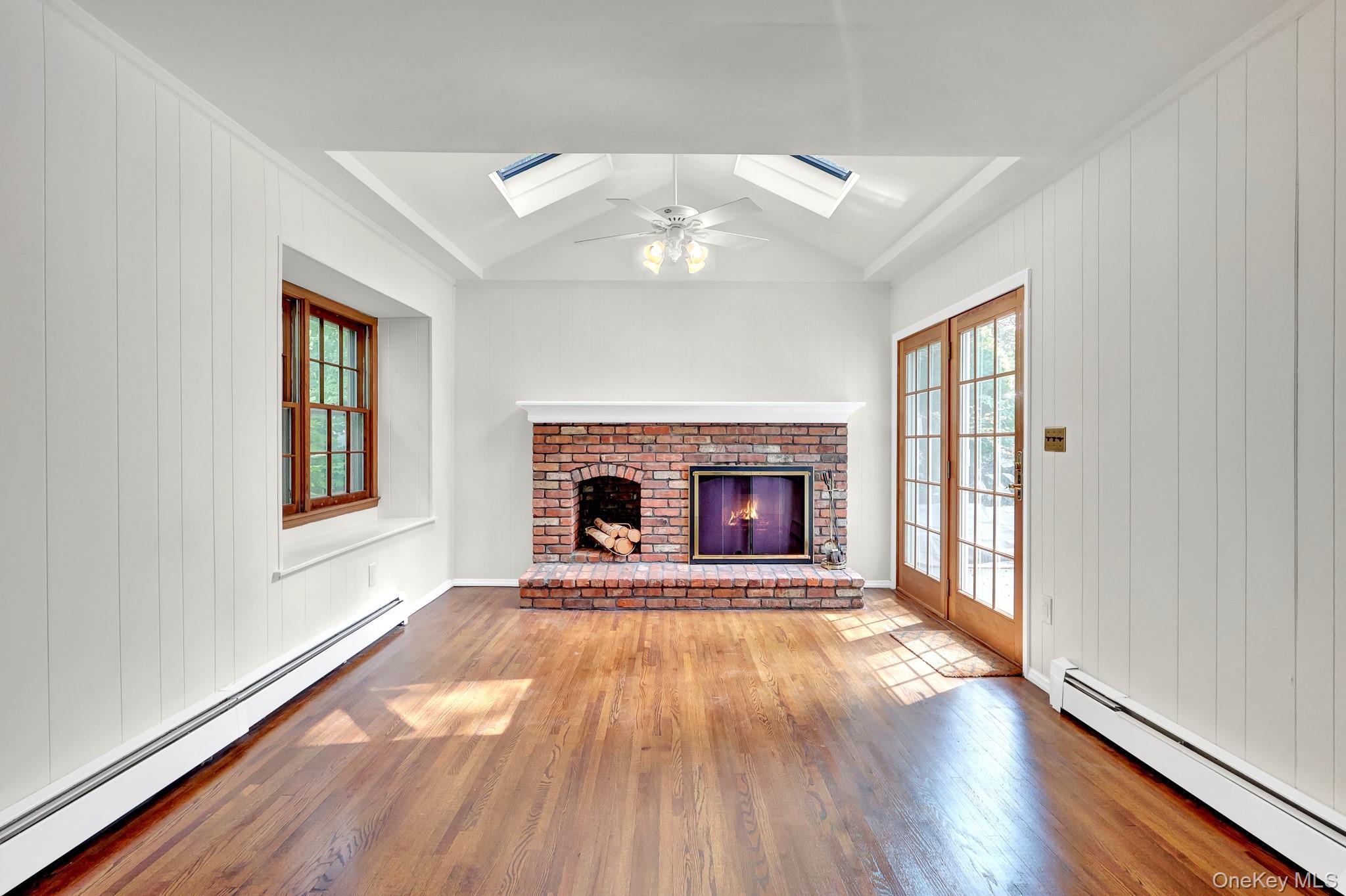 Single Family Tobi Lane  Suffolk County, NY 11733, MLS-1049744-11