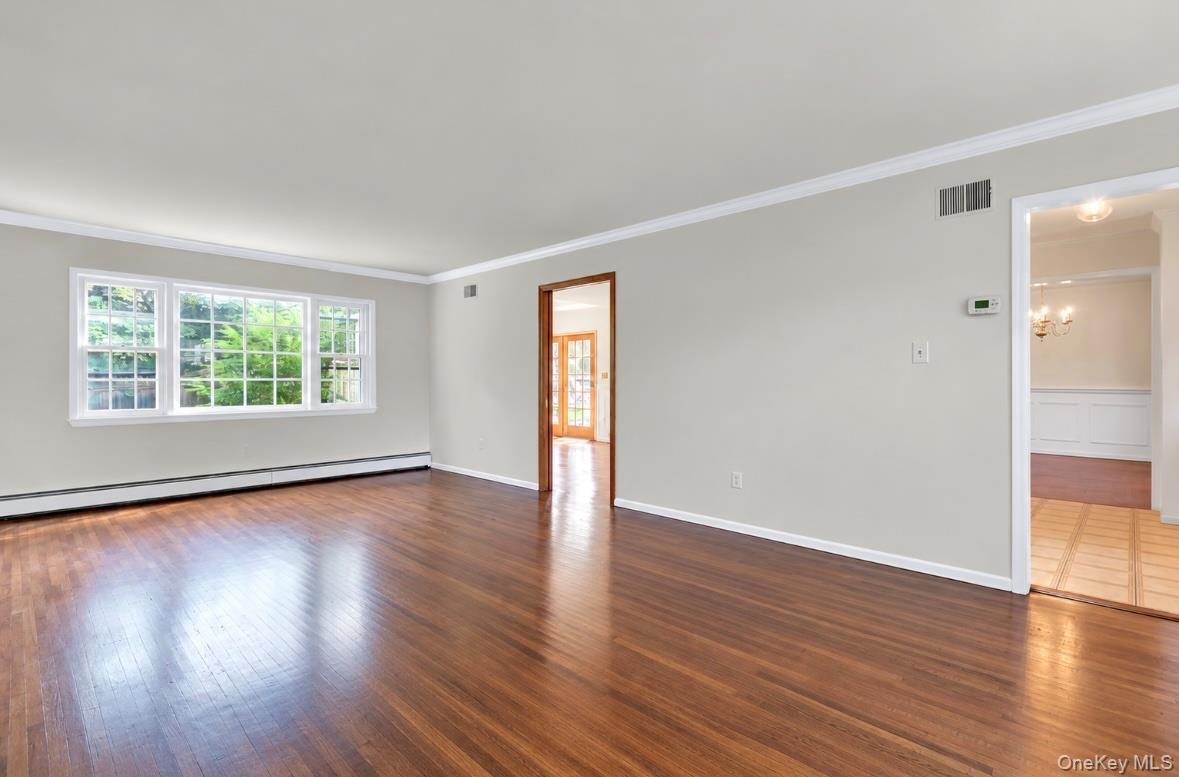Single Family Tobi Lane  Suffolk County, NY 11733, MLS-1049744-16