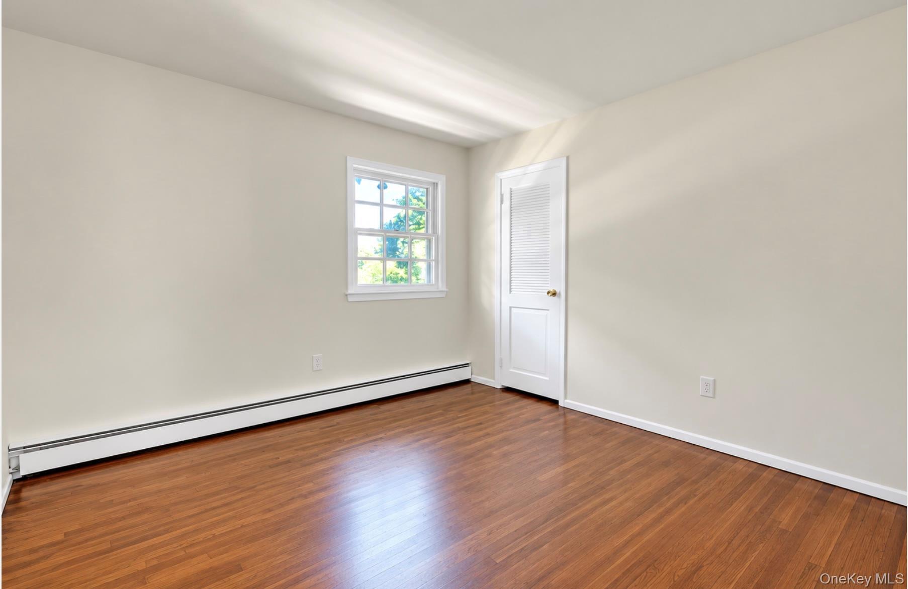 Single Family Tobi Lane  Suffolk County, NY 11733, MLS-1049744-29