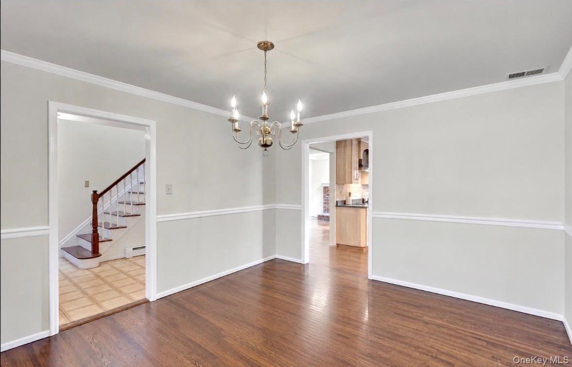 Single Family Tobi Lane  Suffolk County, NY 11733, MLS-1049744-9