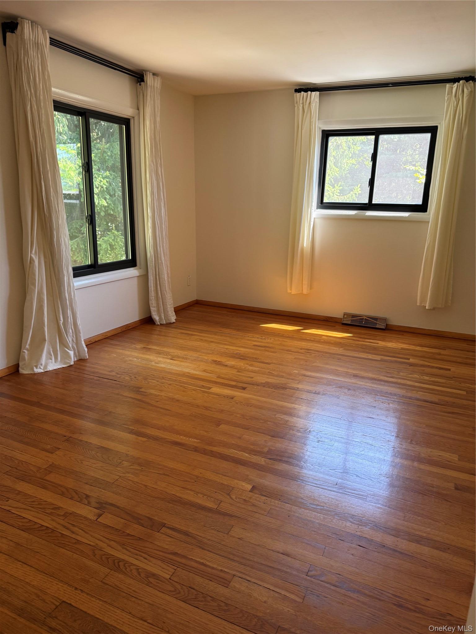 Single Family Cumberland Road  Dutchess County, NY 12524, MLS-1049774-11