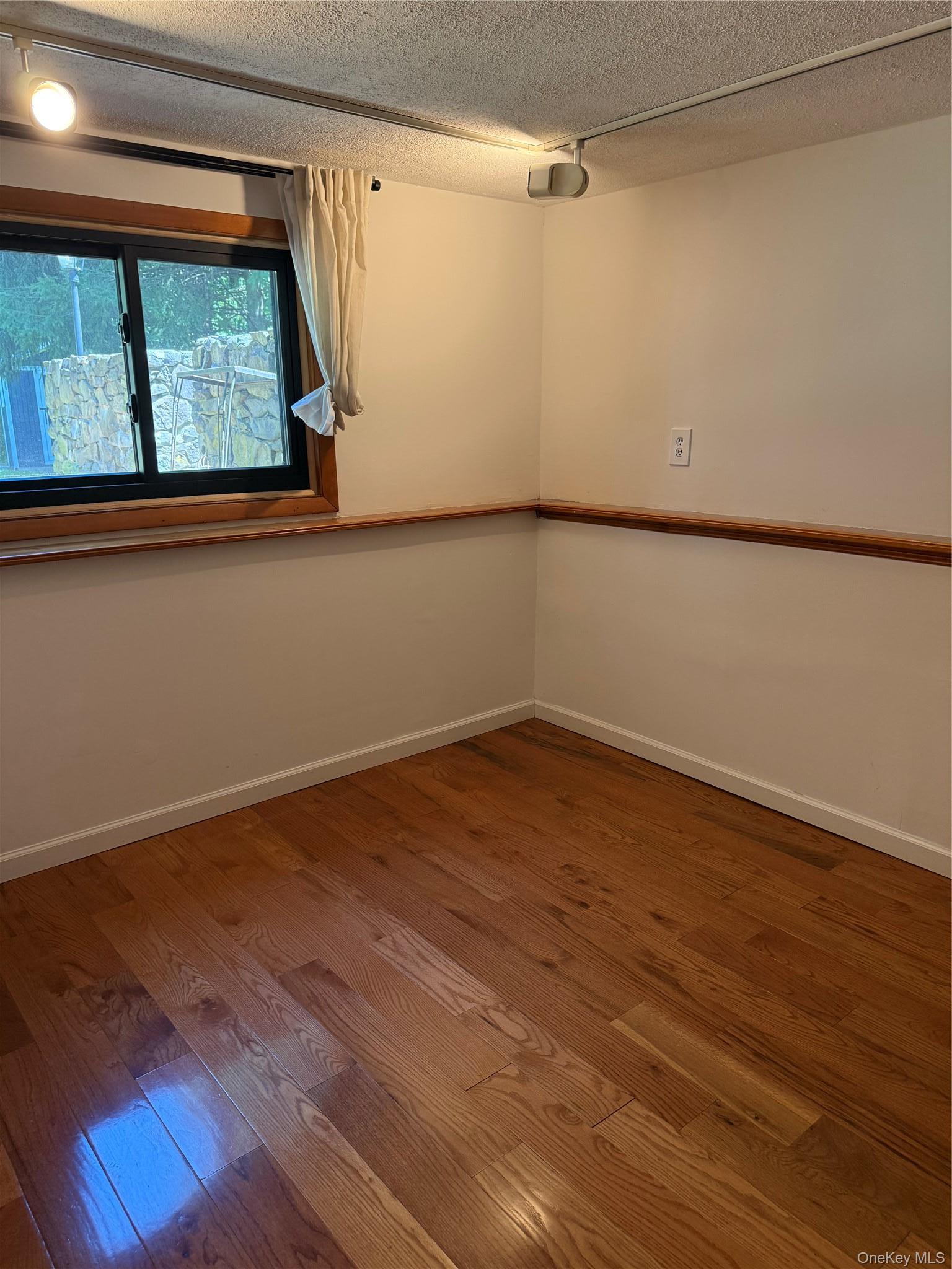 Single Family Cumberland Road  Dutchess County, NY 12524, MLS-1049774-13