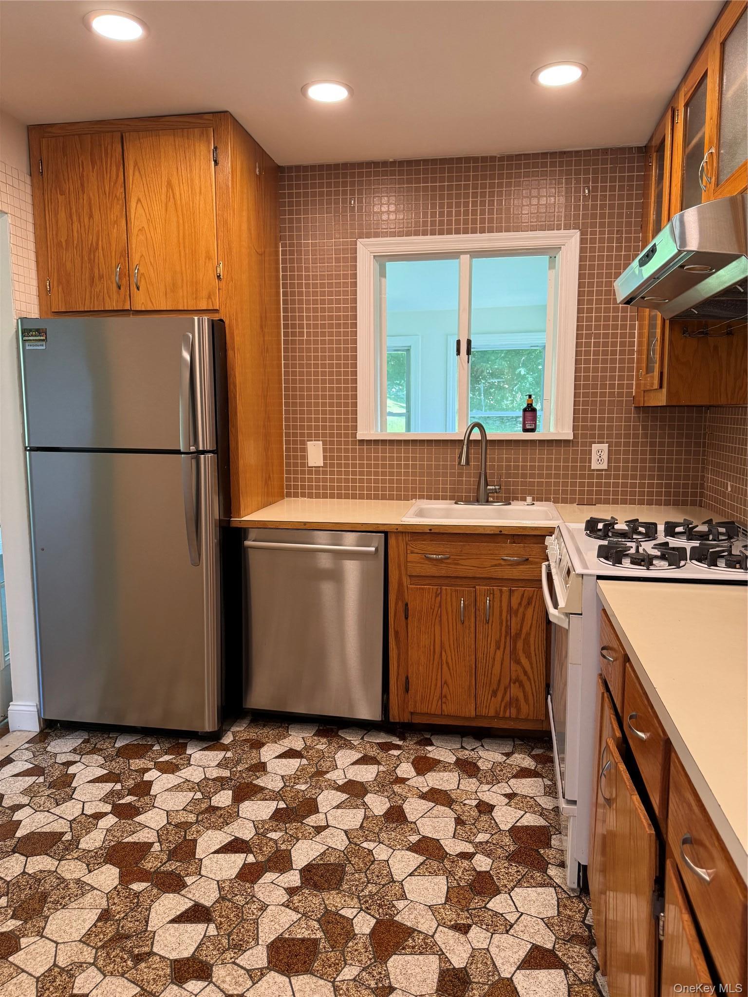 Single Family Cumberland Road  Dutchess County, NY 12524, MLS-1049774-6