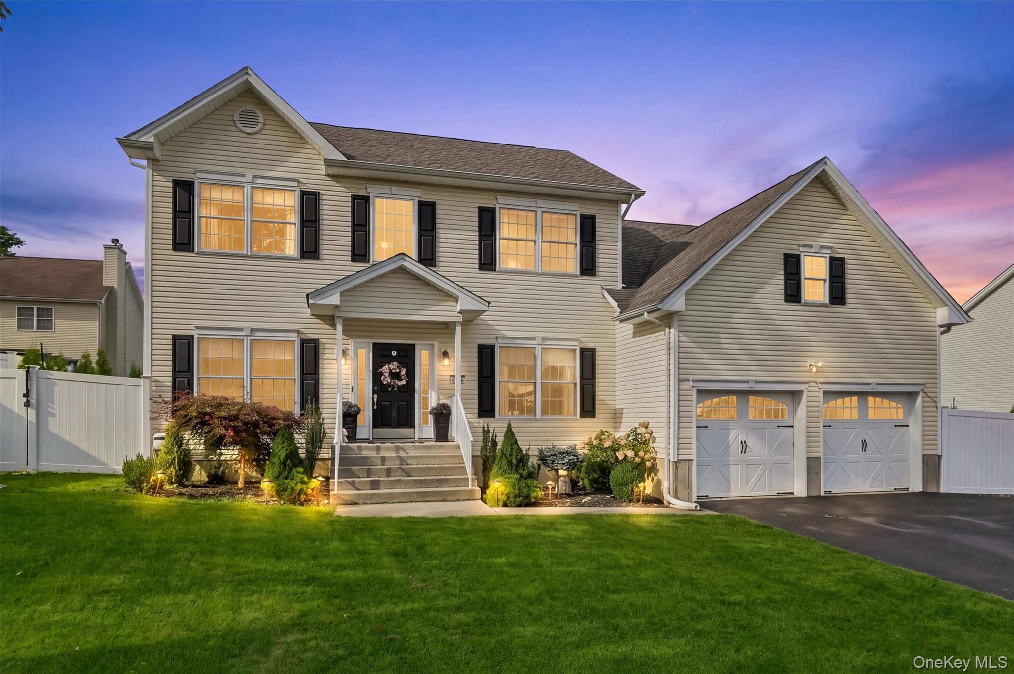 Single Family Colonial Drive Orange County, NY 12553, MLS-1049776-3