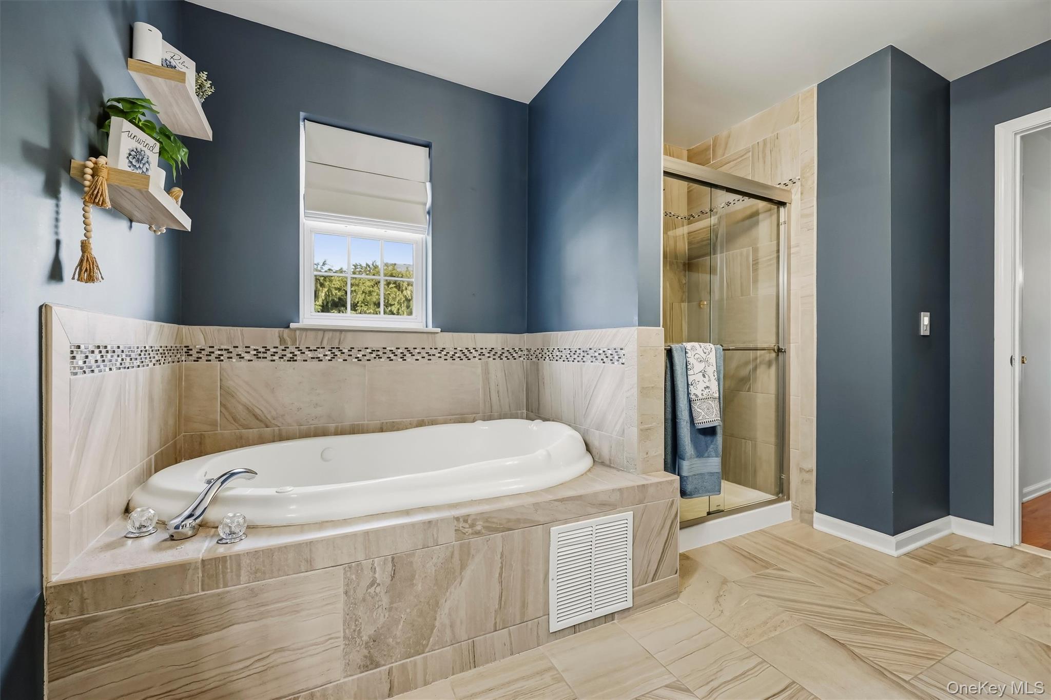 Single Family Colonial Drive Orange County, NY 12553, MLS-1049776-31