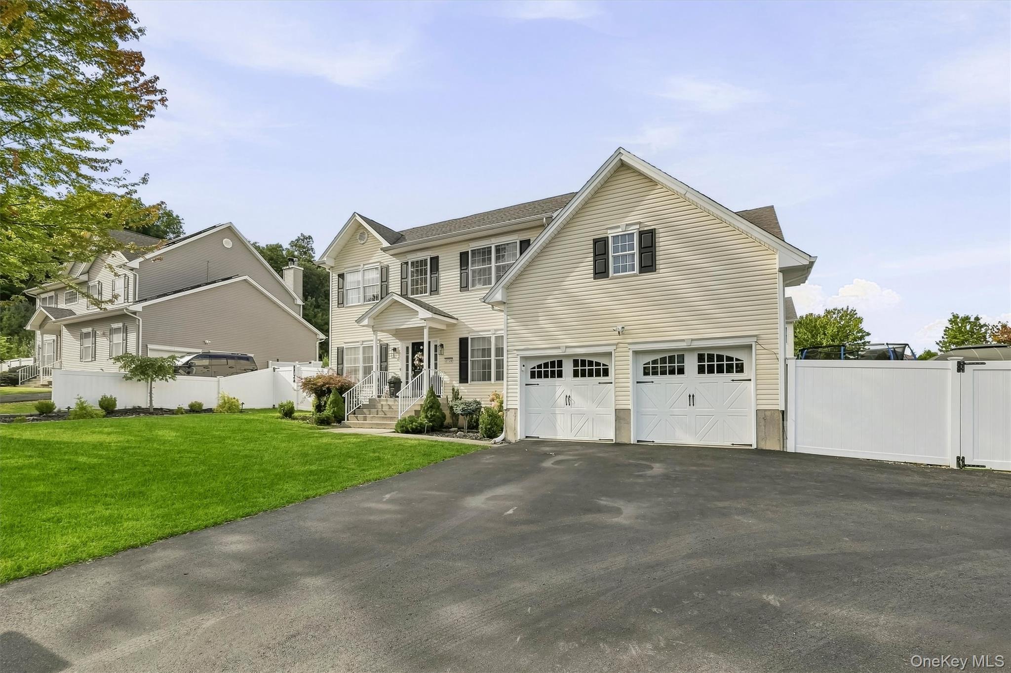 Single Family Colonial Drive Orange County, NY 12553, MLS-1049776-4