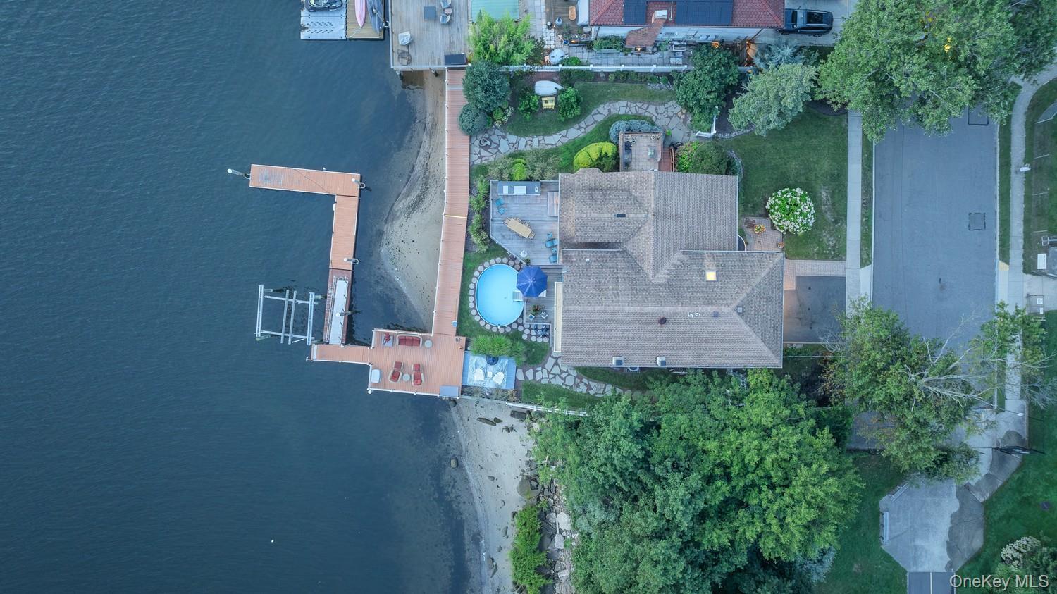 Single Family Ann Street Nassau County, NY 11510, MLS-1049779-6