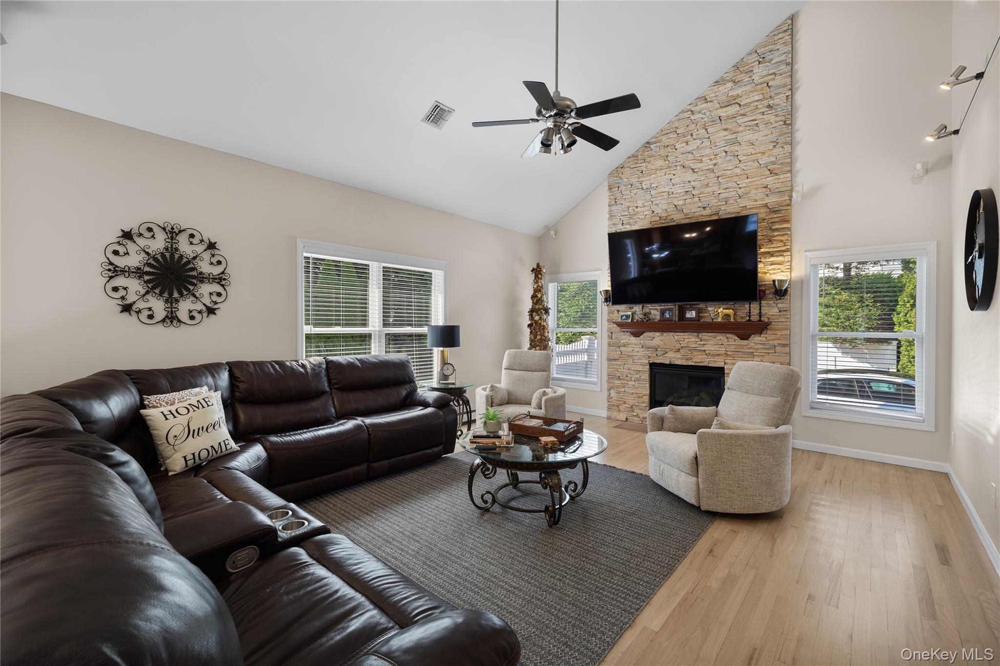 Single Family Millennium Court Suffolk County, NY 11716, MLS-1049792-11