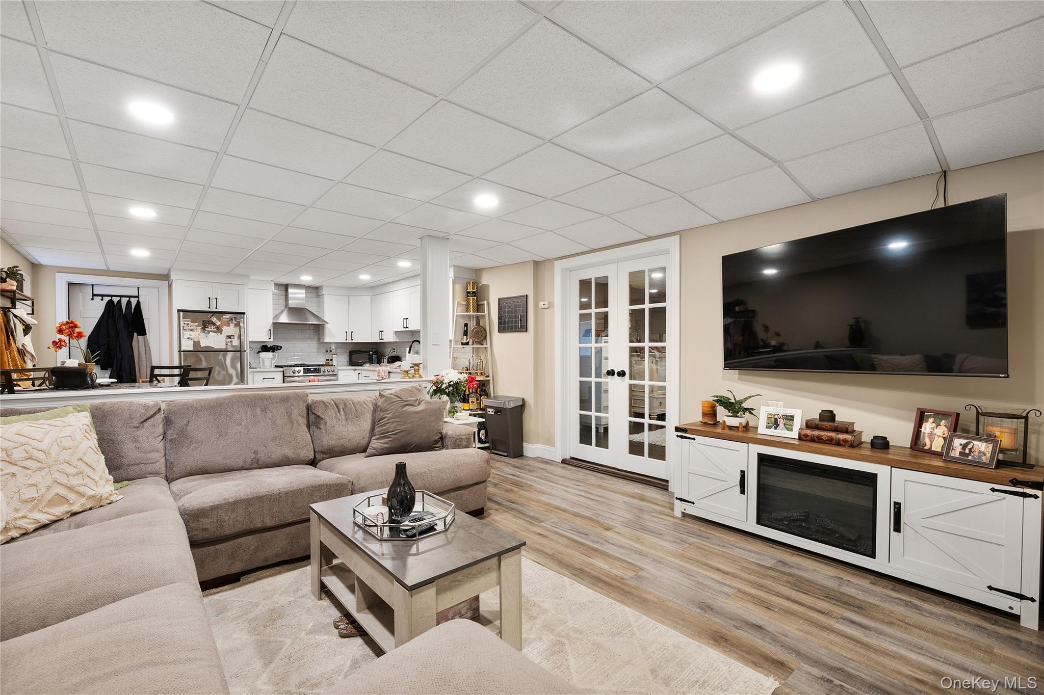 Single Family Millennium Court Suffolk County, NY 11716, MLS-1049792-14