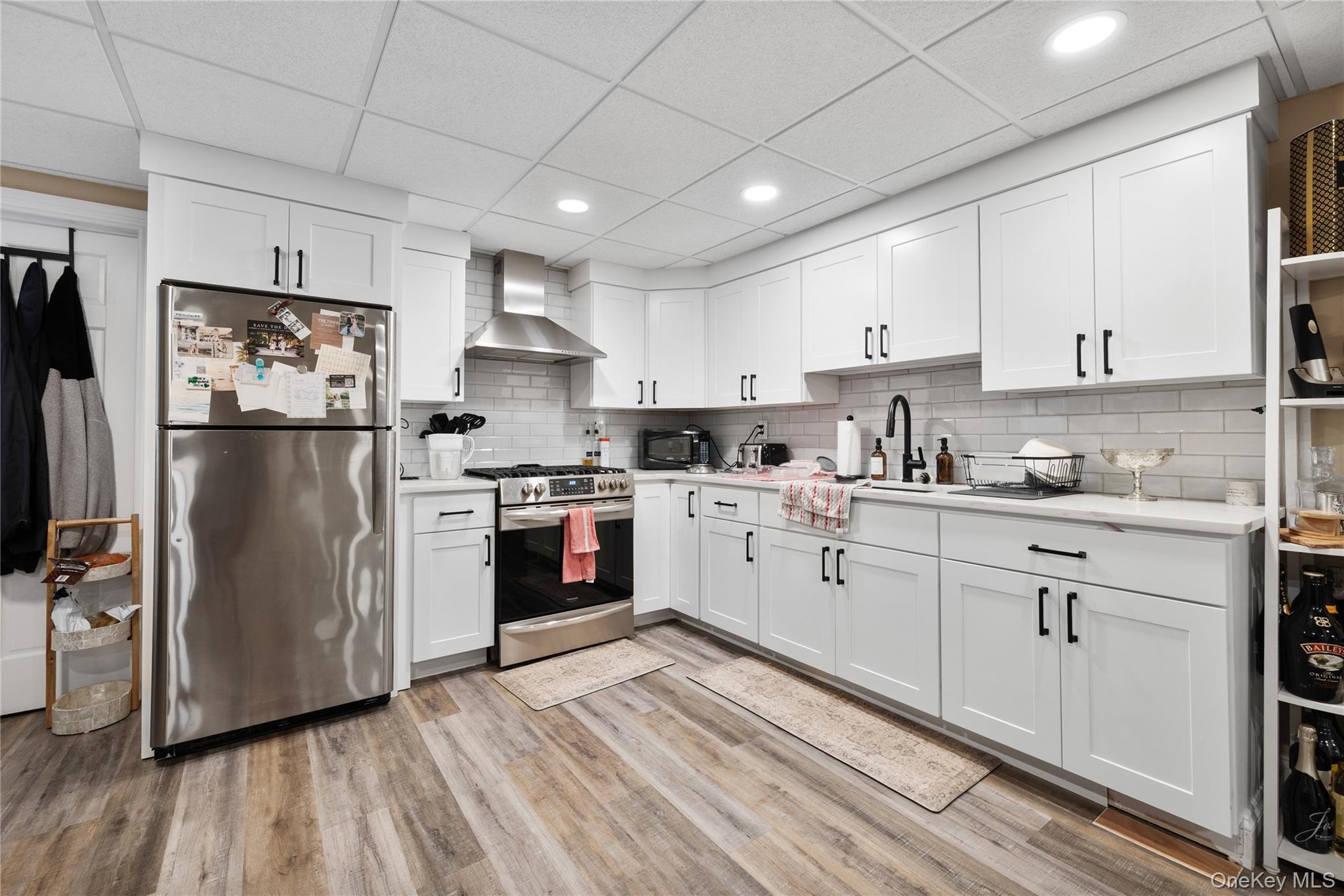 Single Family Millennium Court Suffolk County, NY 11716, MLS-1049792-16
