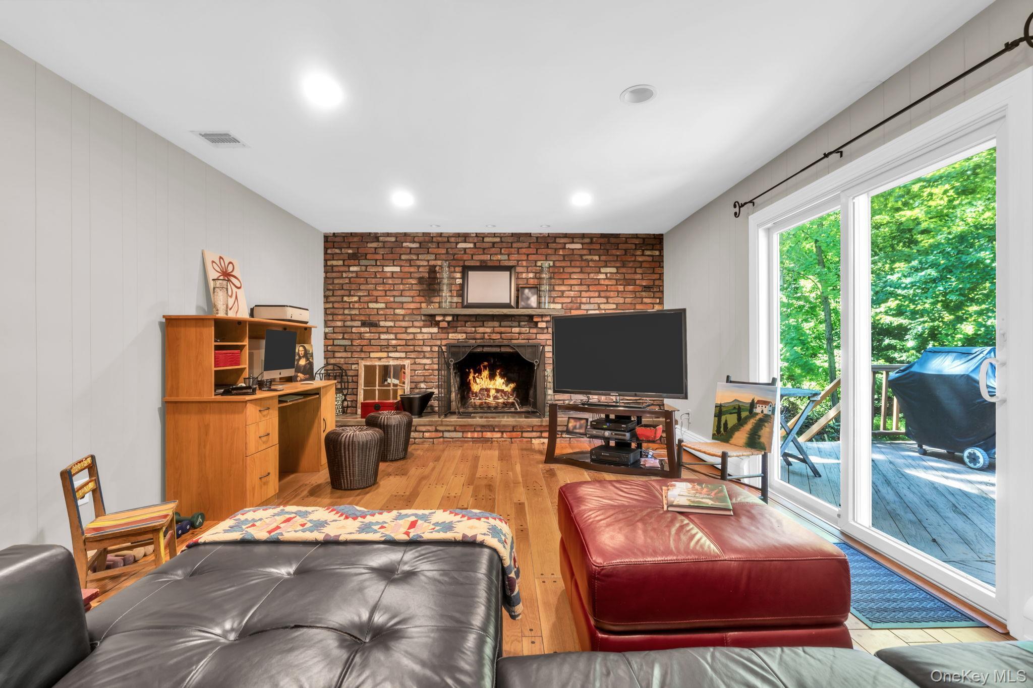 Single Family Branchville Road Rockland County, NY 10989, MLS-1049797-21