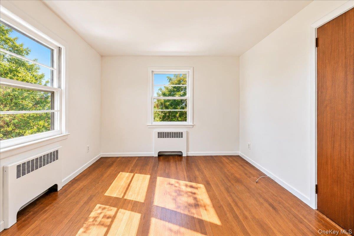 Single Family Sherman Avenue Westchester County, NY 10532, MLS-1049816-10