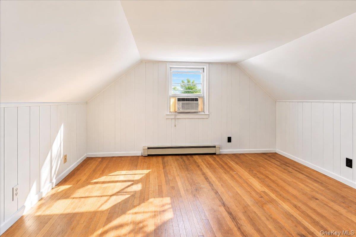 Single Family Sherman Avenue Westchester County, NY 10532, MLS-1049816-12