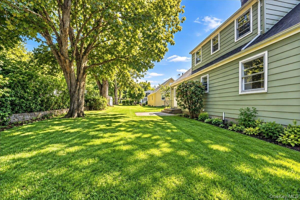 Single Family Sherman Avenue Westchester County, NY 10532, MLS-1049816-21