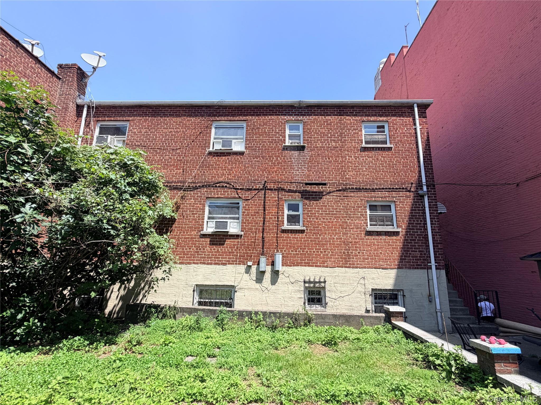 Single Family White Plains Road Bronx, NY 10462, MLS-1049823-26