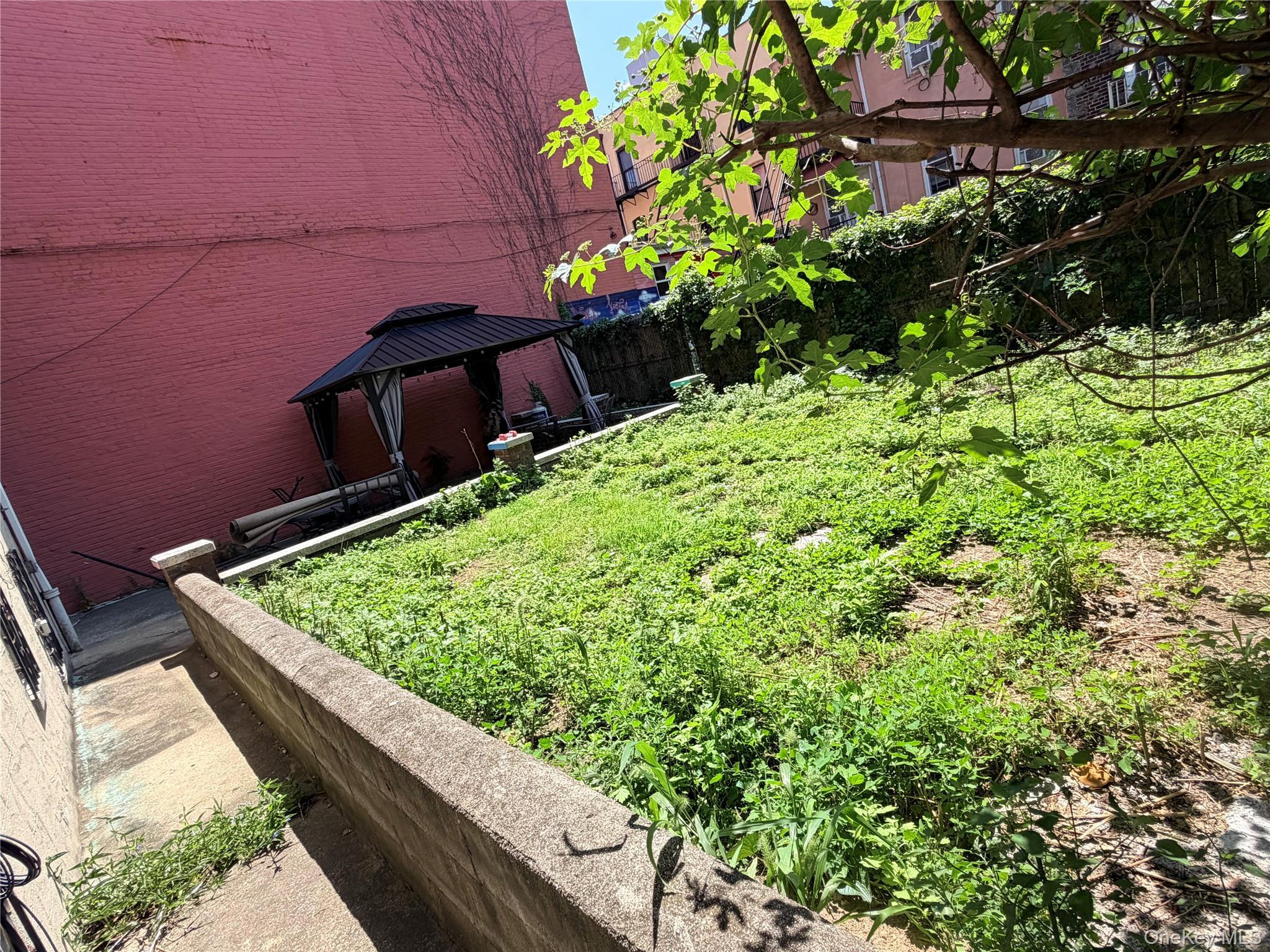 Single Family White Plains Road Bronx, NY 10462, MLS-1049823-29