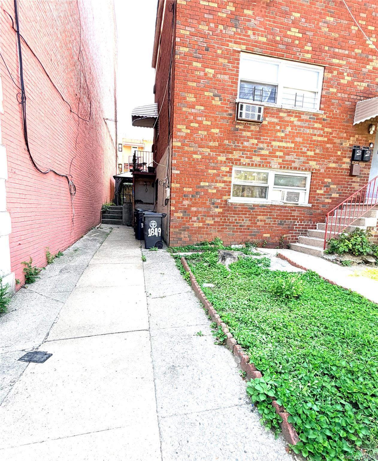 Single Family White Plains Road Bronx, NY 10462, MLS-1049823-3
