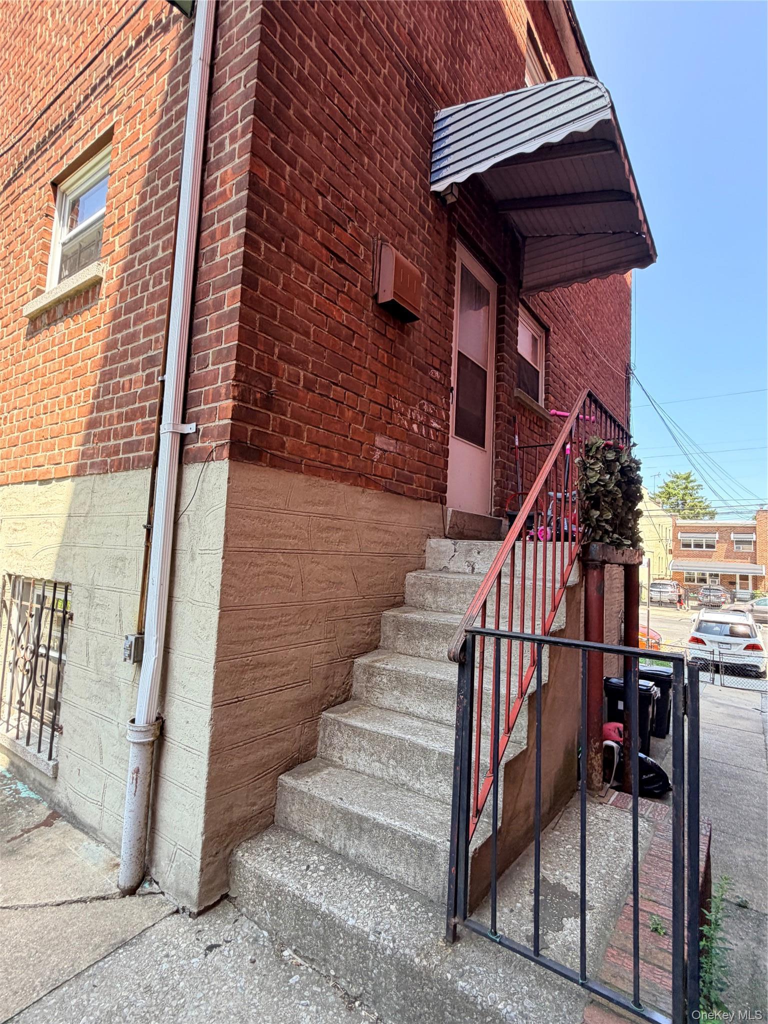Single Family White Plains Road Bronx, NY 10462, MLS-1049823-31