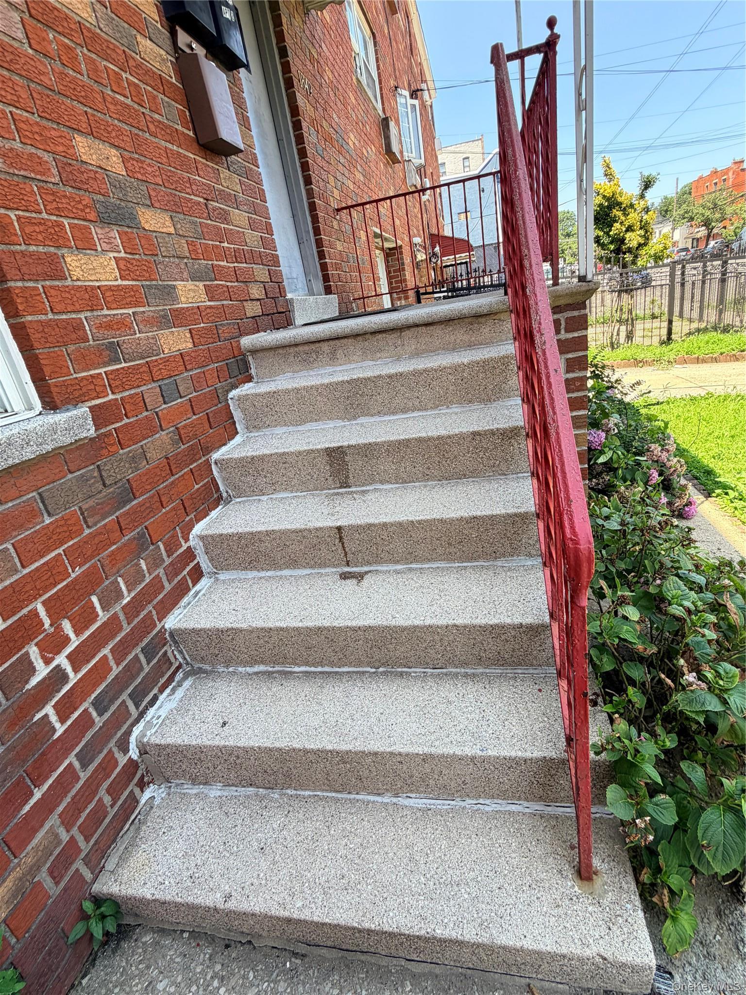 Single Family White Plains Road Bronx, NY 10462, MLS-1049823-33