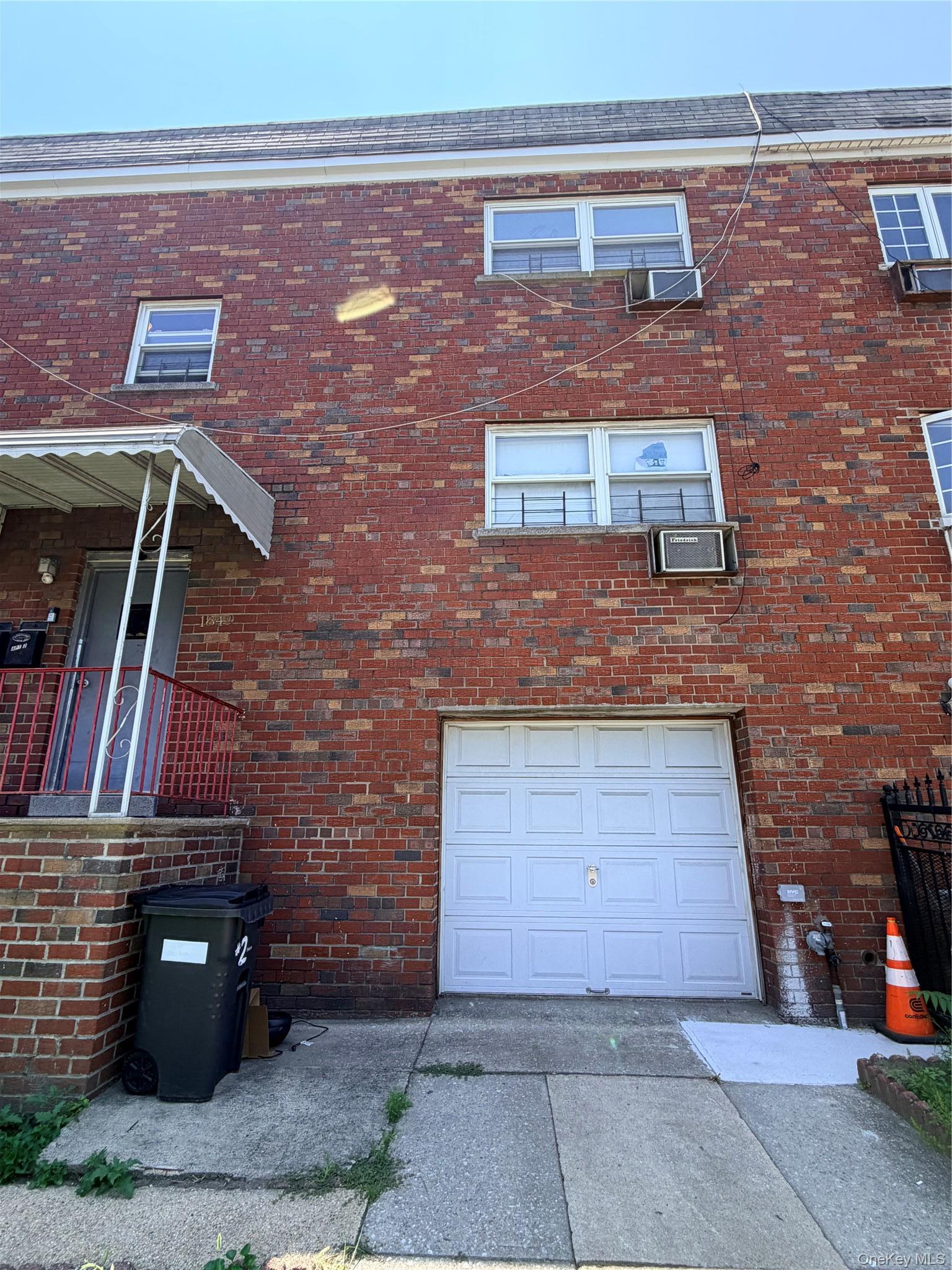 Single Family White Plains Road Bronx, NY 10462, MLS-1049823-4
