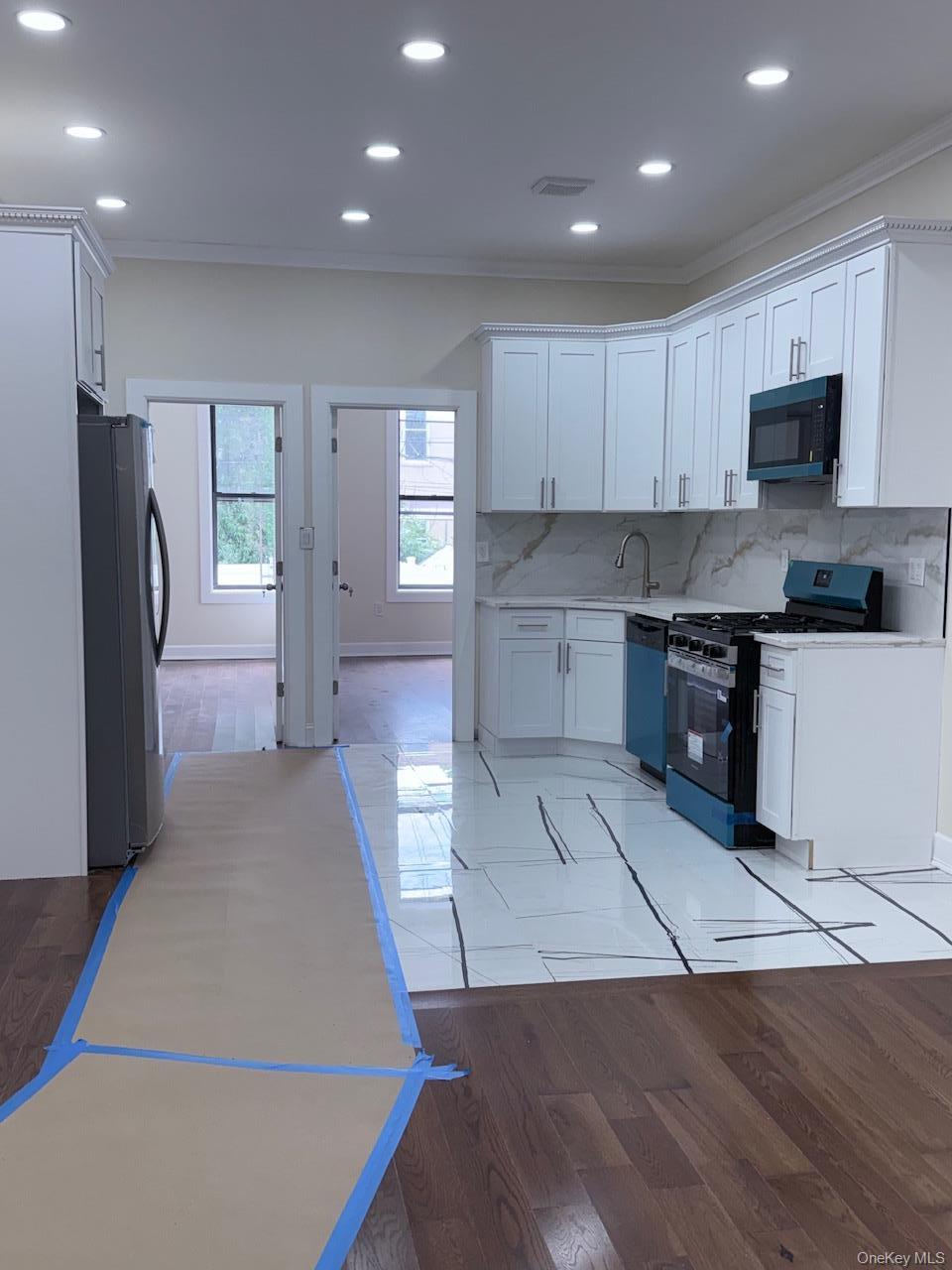 Single Family Grove Street Queens, NY 11385, MLS-1049851-3