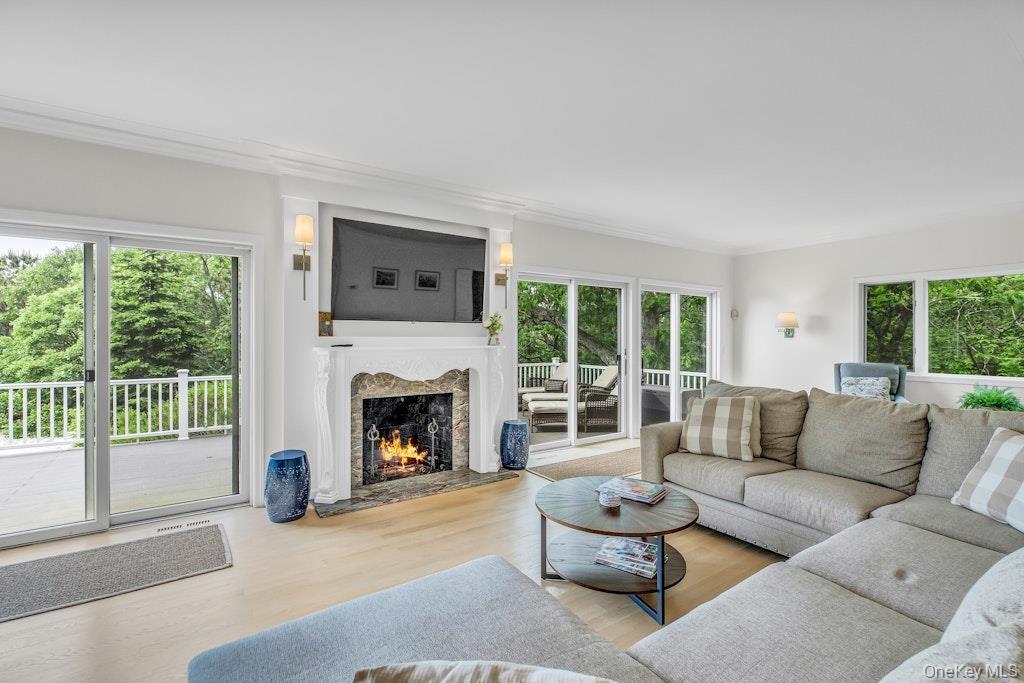 Single Family Soundview Avenue  Suffolk County, NY 11958, MLS-1049858-10