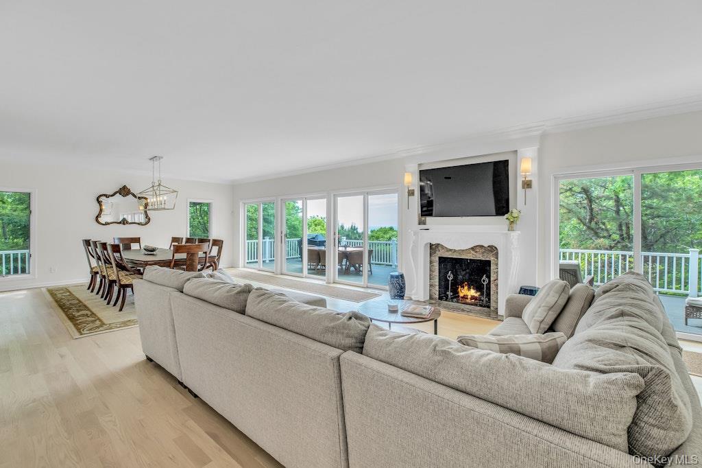 Single Family Soundview Avenue  Suffolk County, NY 11958, MLS-1049858-8