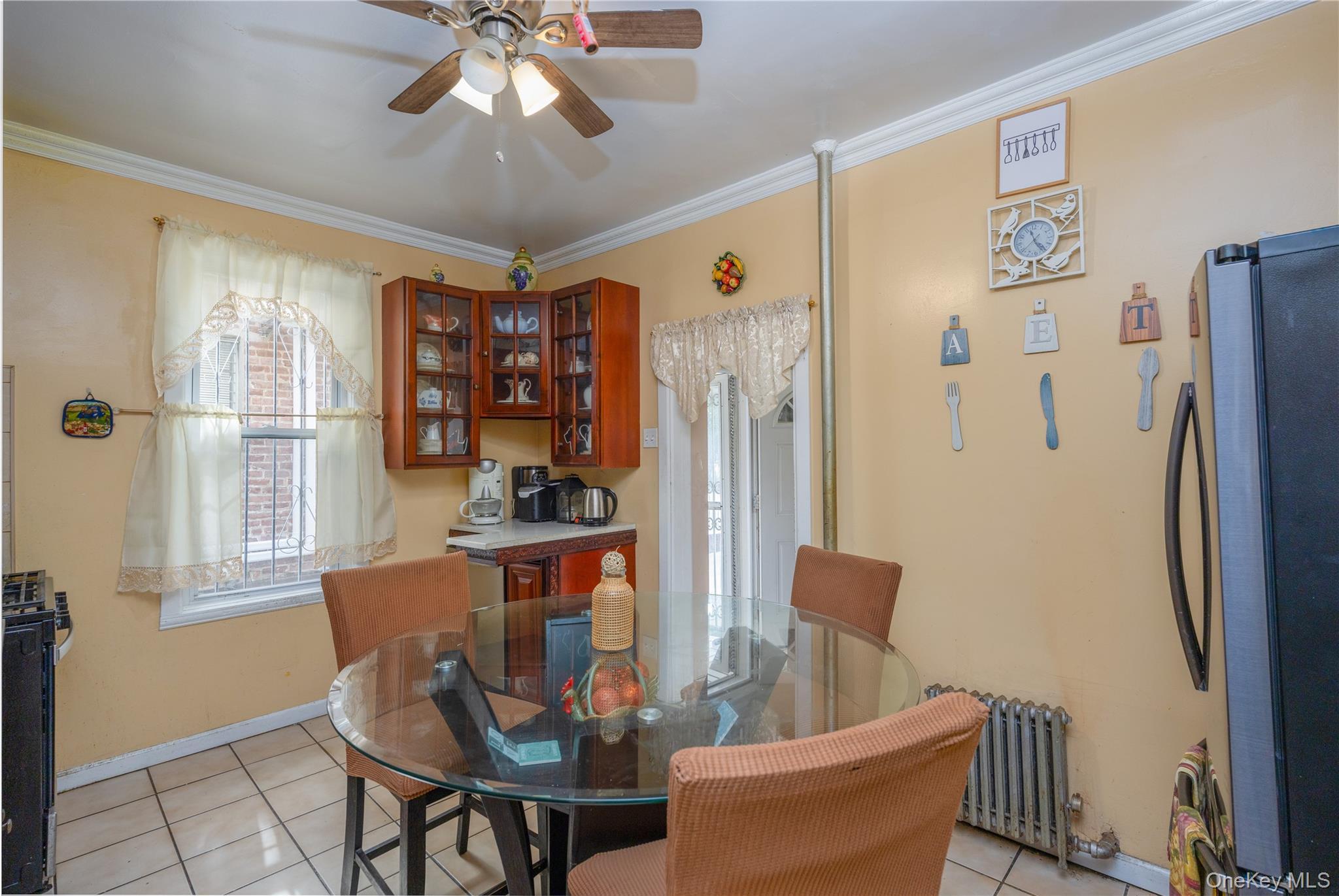 Single Family Fenton Avenue Bronx, NY 10469, MLS-1049863-19