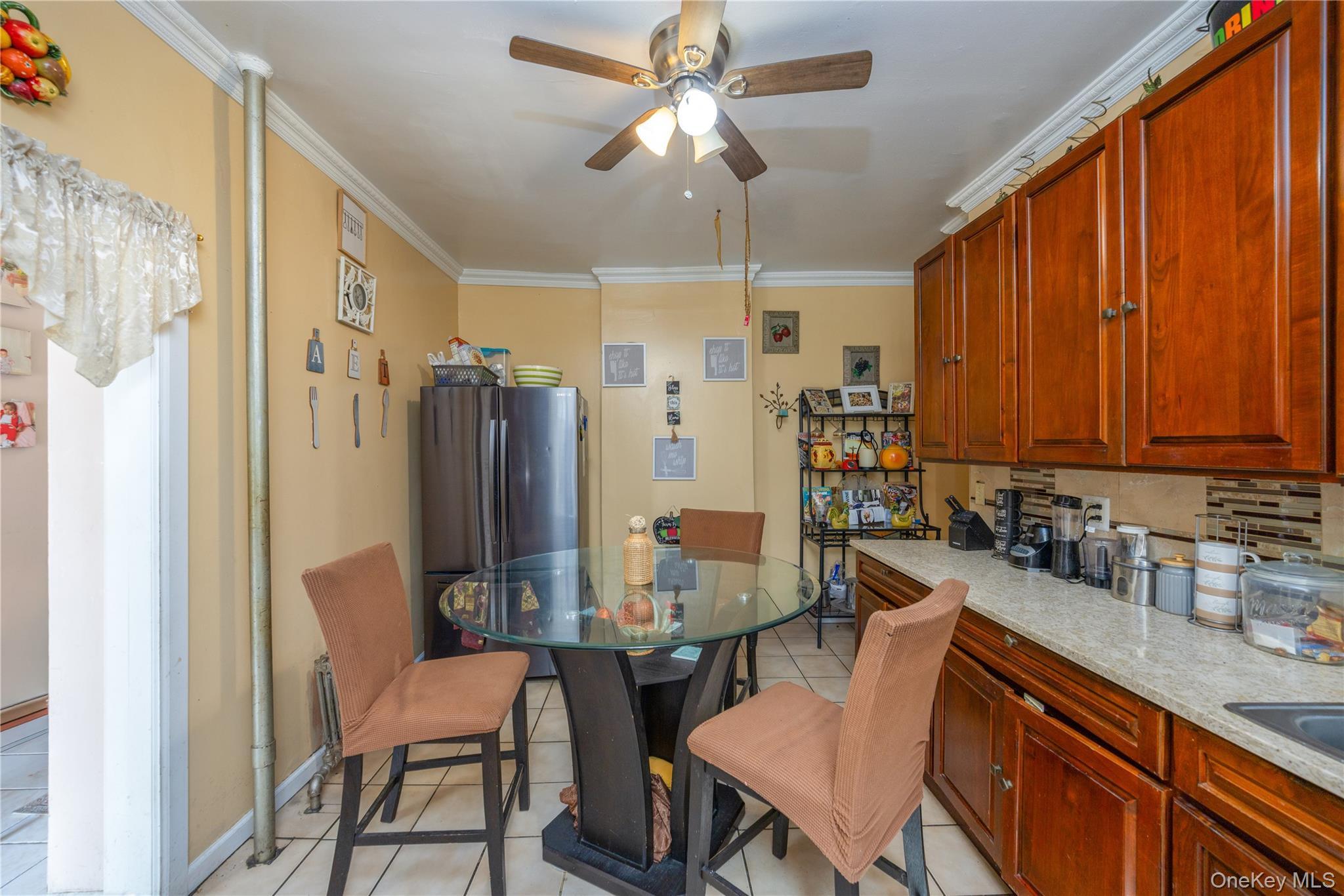 Single Family Fenton Avenue Bronx, NY 10469, MLS-1049863-20