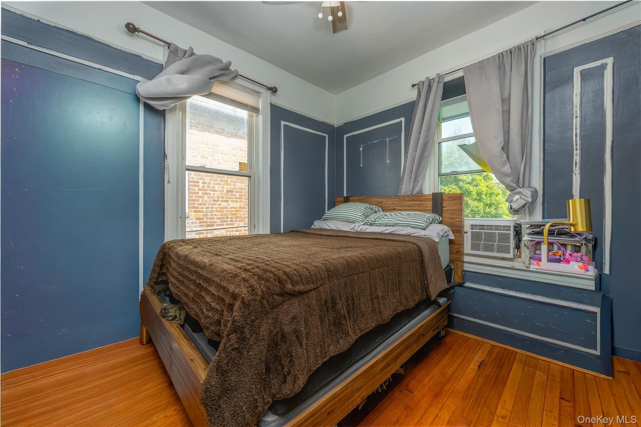 Single Family Fenton Avenue Bronx, NY 10469, MLS-1049863-26