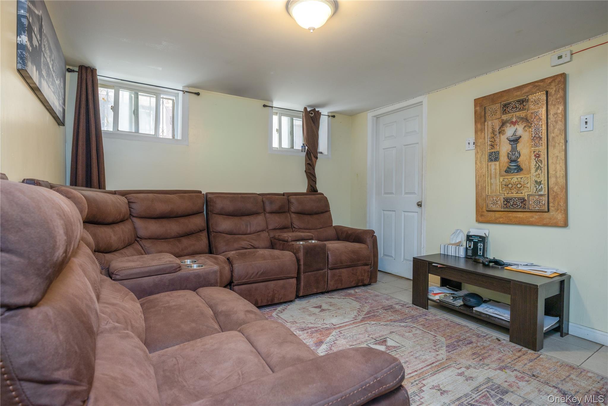 Single Family Fenton Avenue  Bronx, NY 10469, MLS-1049863-30