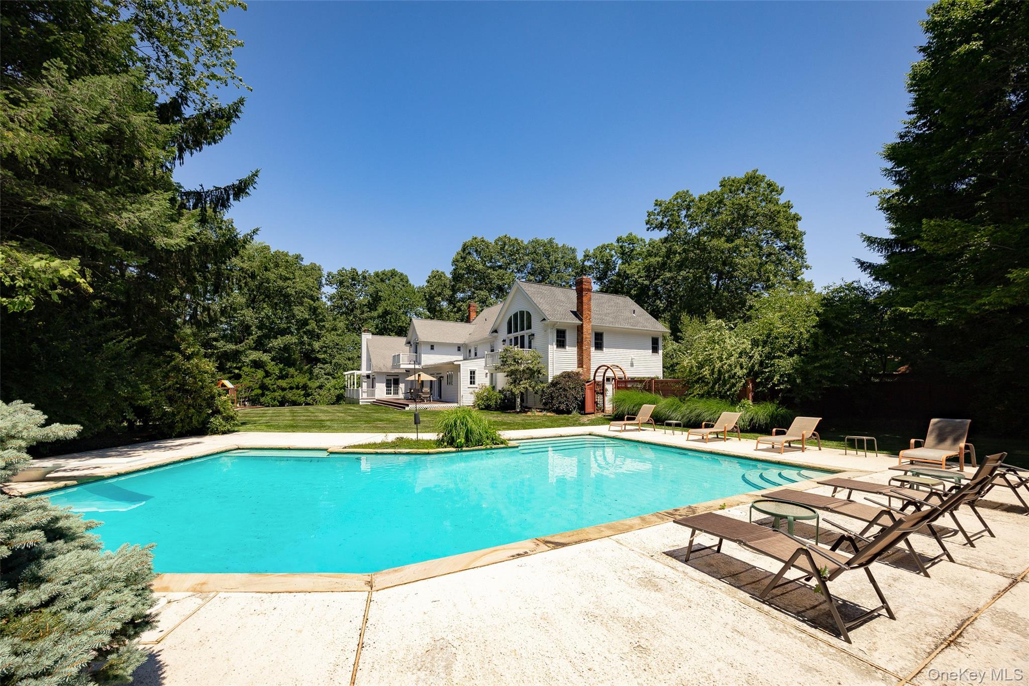 Single Family Innsbruck Boulevard Dutchess County, NY 12533, MLS-1049867-8