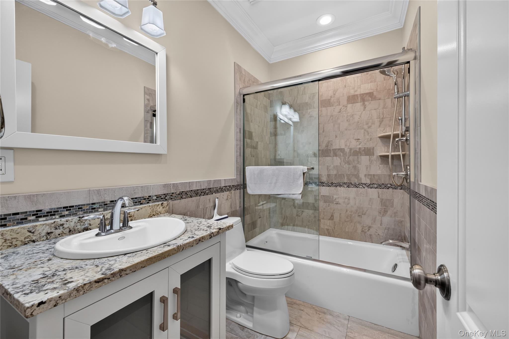 Single Family Centershore Road S  Suffolk County, NY 11721, MLS-1049872-24