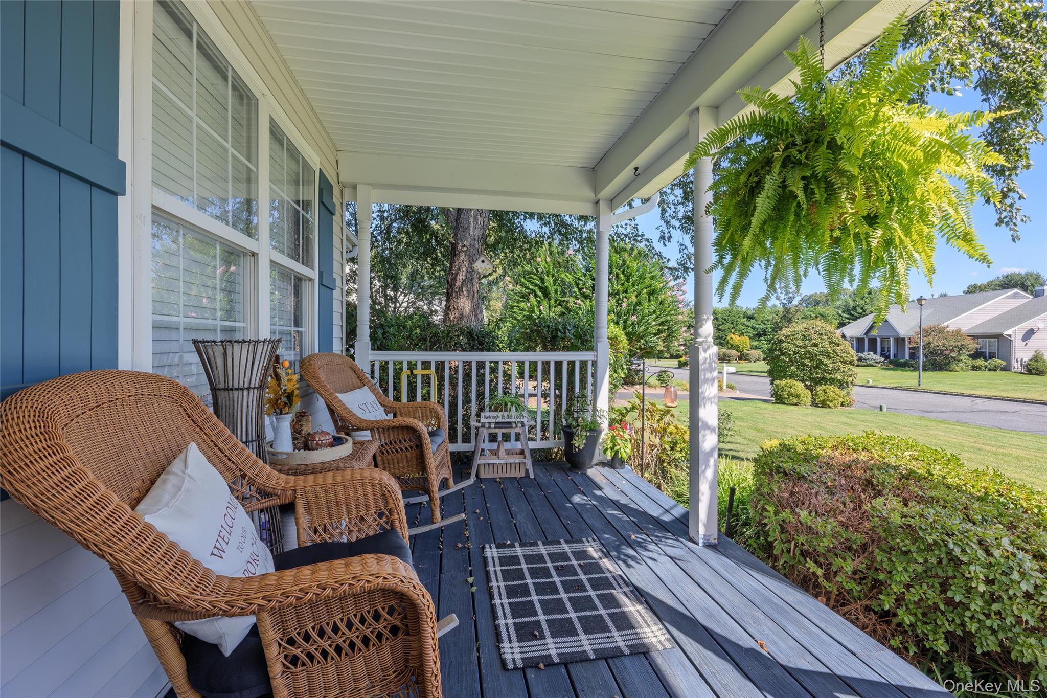 Single Family Varsity Boulevard  Suffolk County, NY 11733, MLS-1049874-11