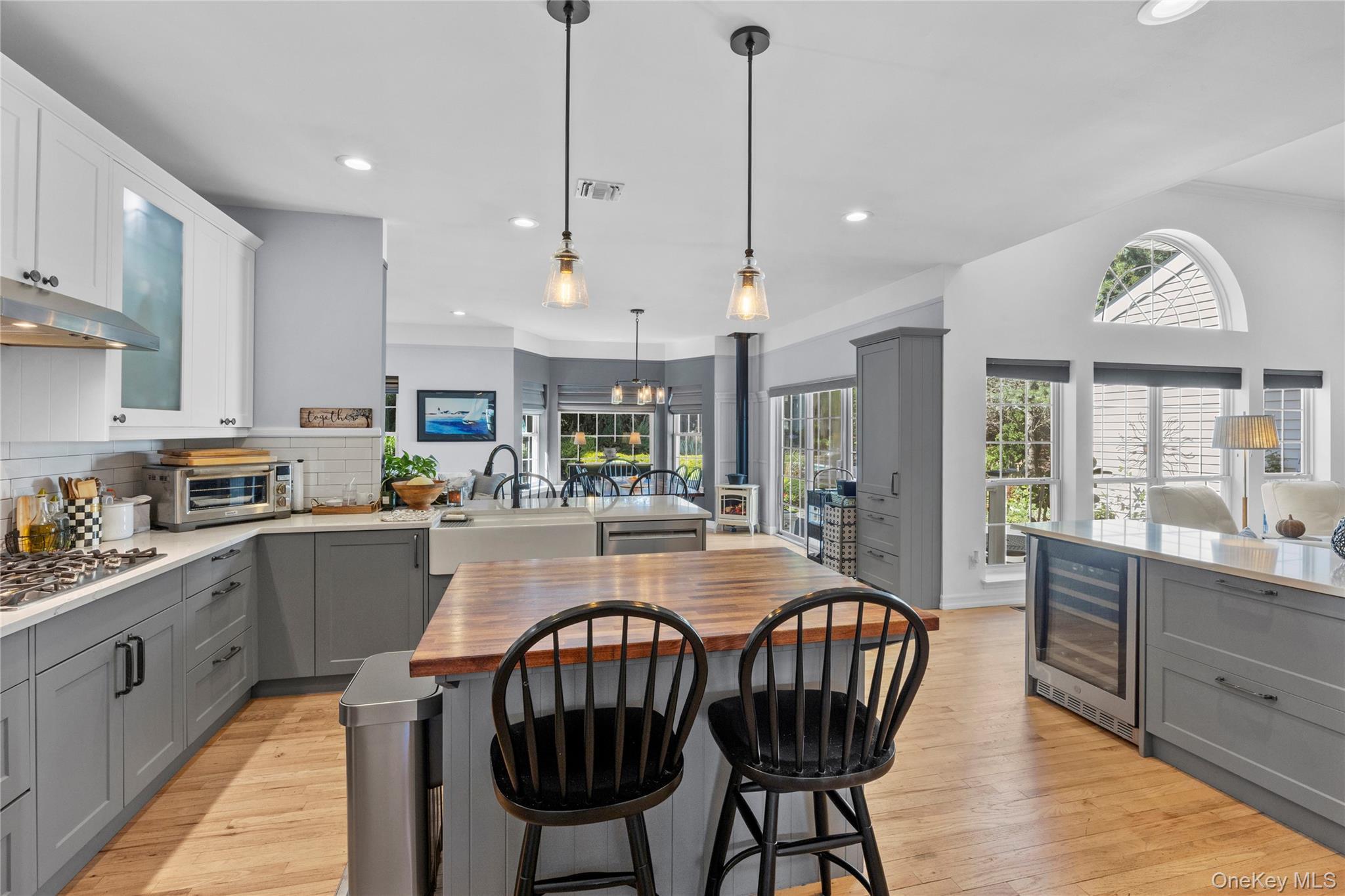 Single Family Varsity Boulevard  Suffolk County, NY 11733, MLS-1049874-21