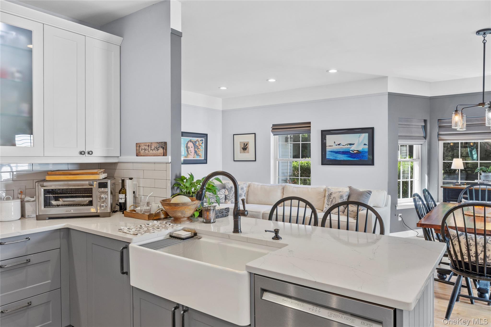 Single Family Varsity Boulevard  Suffolk County, NY 11733, MLS-1049874-23