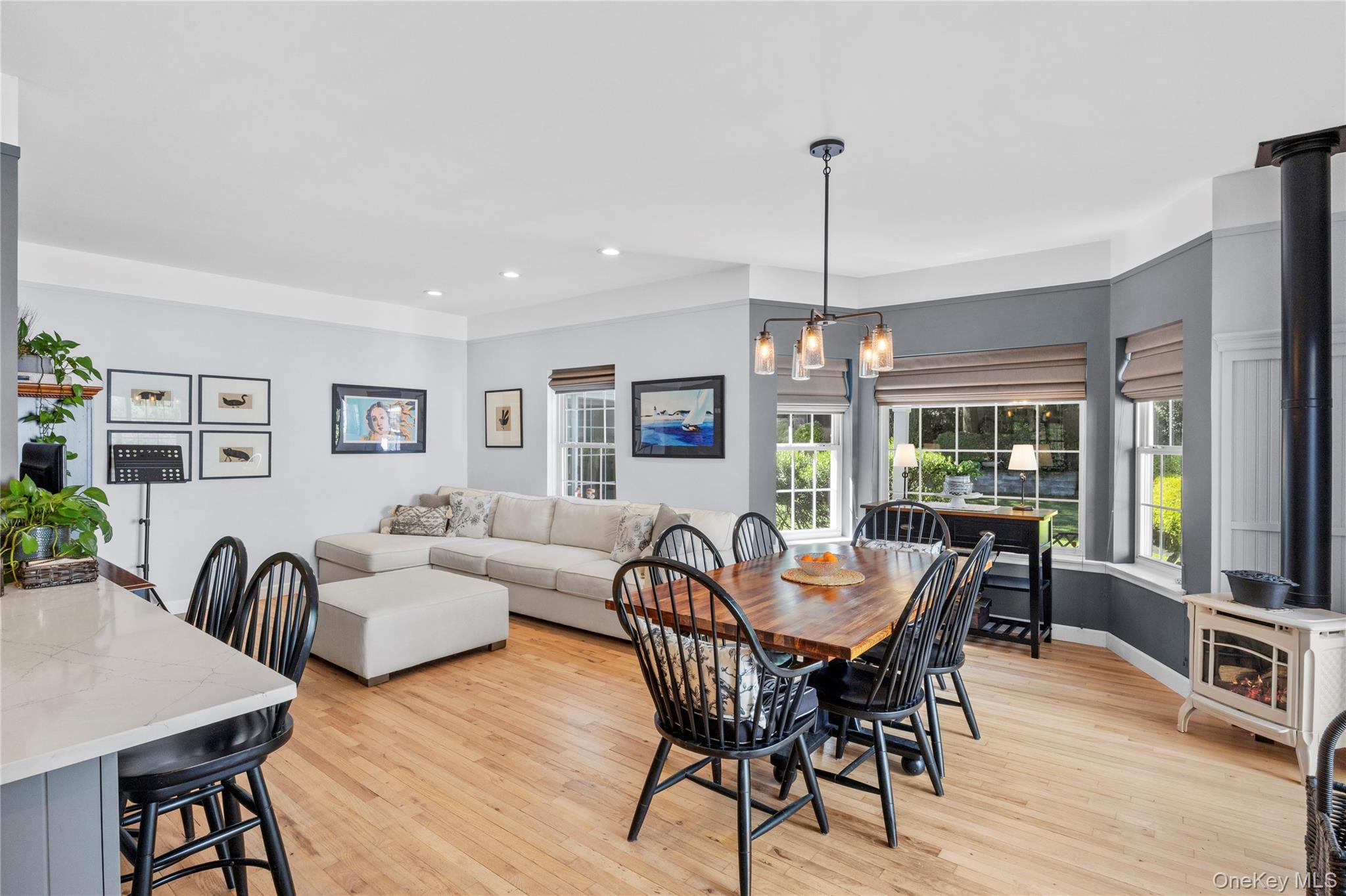 Single Family Varsity Boulevard  Suffolk County, NY 11733, MLS-1049874-24